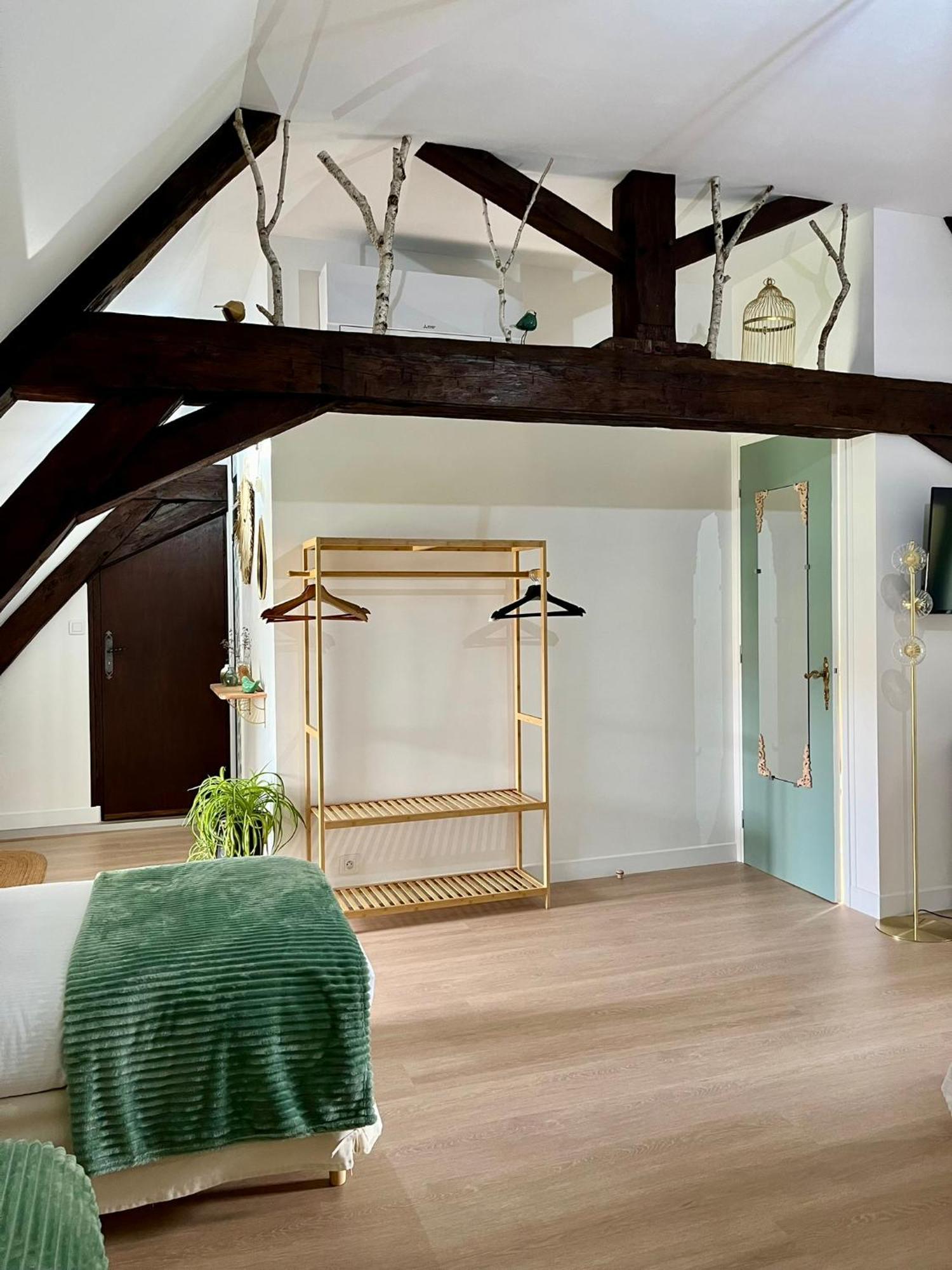 Bed and Breakfast O2 Tours Ourouer-les-Bourdelins Экстерьер фото
